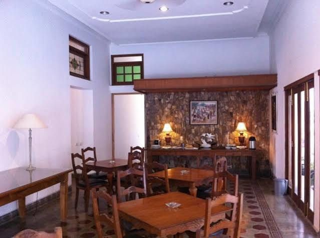 Hotel Graha Kinasih Kotabaru Yogyakarta Eksteriør bilde